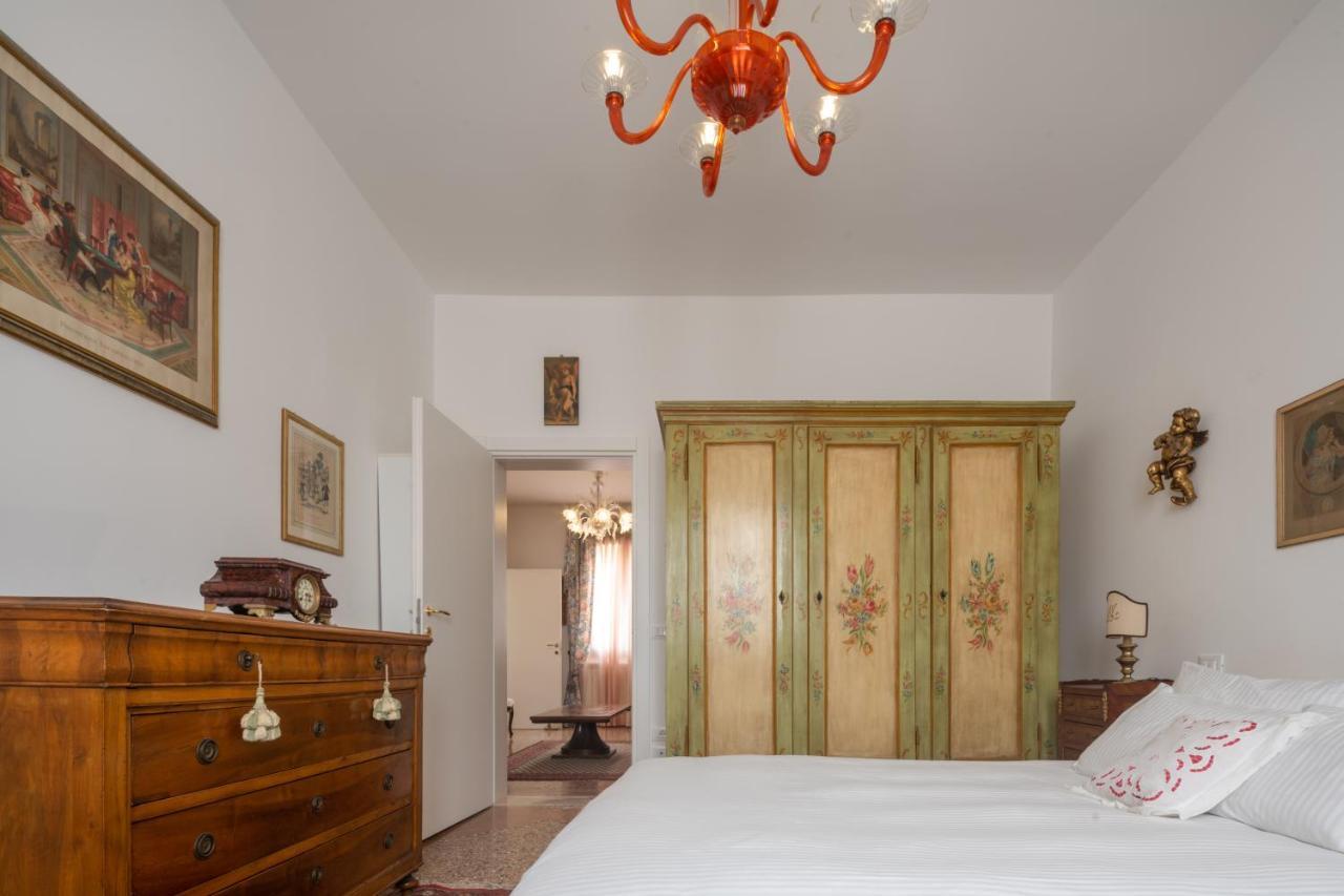 Tiepolo Apartment In The Biennale District R&R Венеция Екстериор снимка