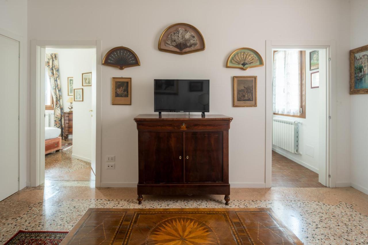 Tiepolo Apartment In The Biennale District R&R Венеция Екстериор снимка