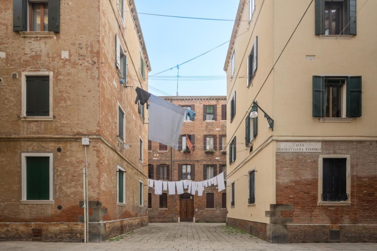 Tiepolo Apartment In The Biennale District R&R Венеция Екстериор снимка