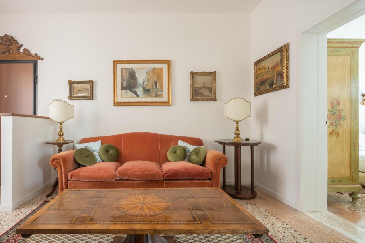 Tiepolo Apartment In The Biennale District R&R Венеция Екстериор снимка